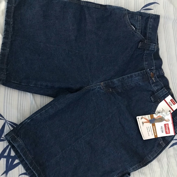 wrangler denim carpenter shorts